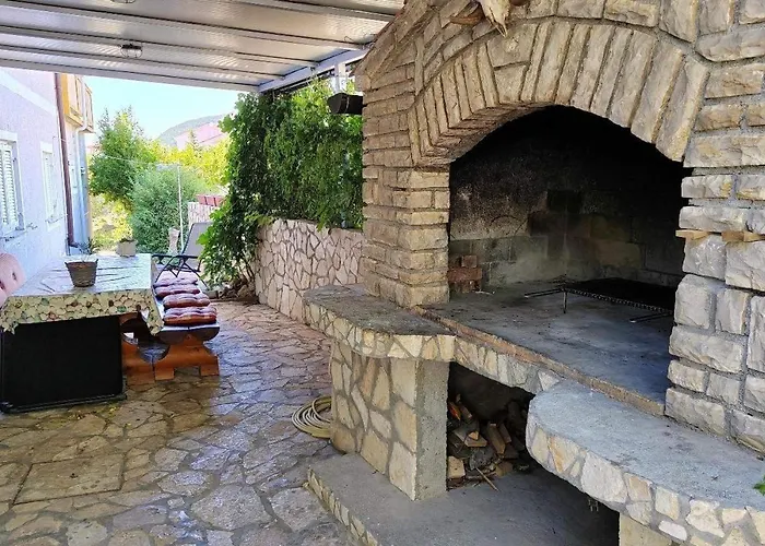 Apartamento With Parking Space Barbat, Rab - 25045