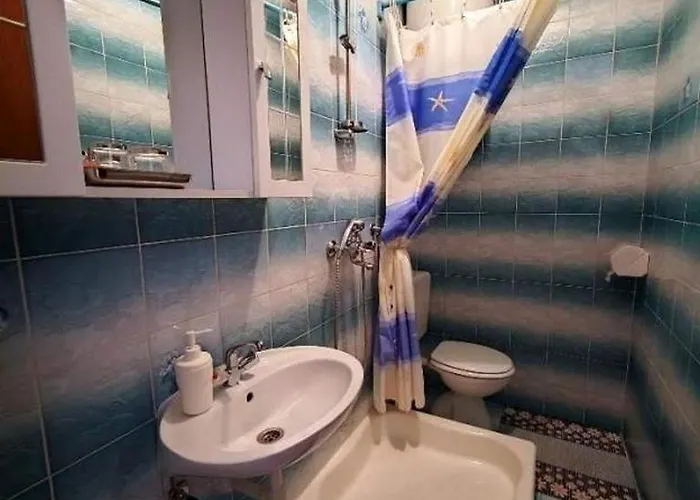 Apartamento With Parking Space Barbat, Rab - 25045 *