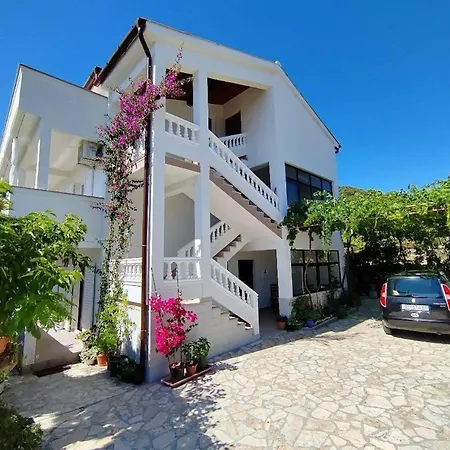 Apartment With Parking Space Barbat, Rab - 25045 *