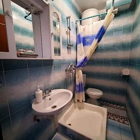 Apartment With Parking Space Barbat, Rab - 25045 *