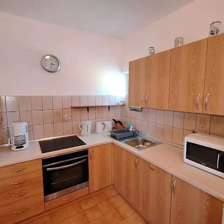 Apartment With Parking Space Barbat, Rab - 25045